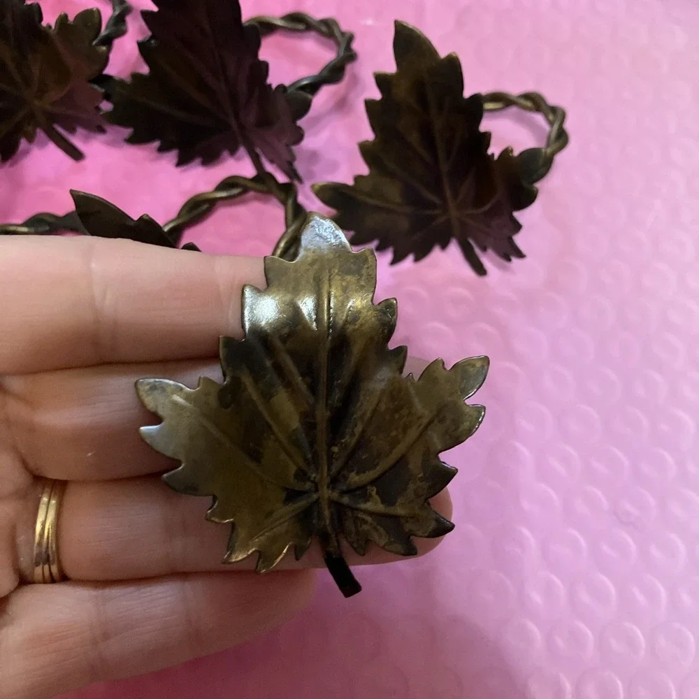 Metal Napkin Rings Set Of 6 Fall Maple Leaf Design Oil Rubbed Brass Tone